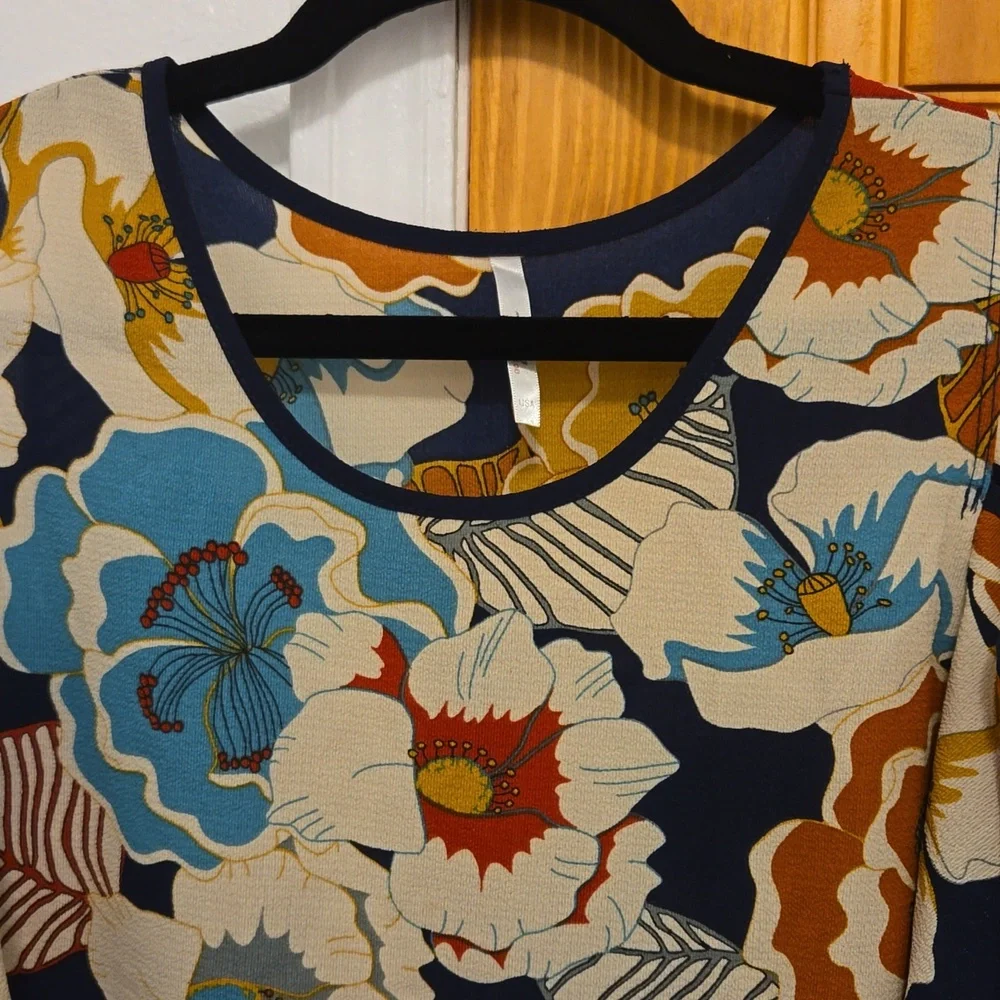 Blouse - Picture 3 of 4
